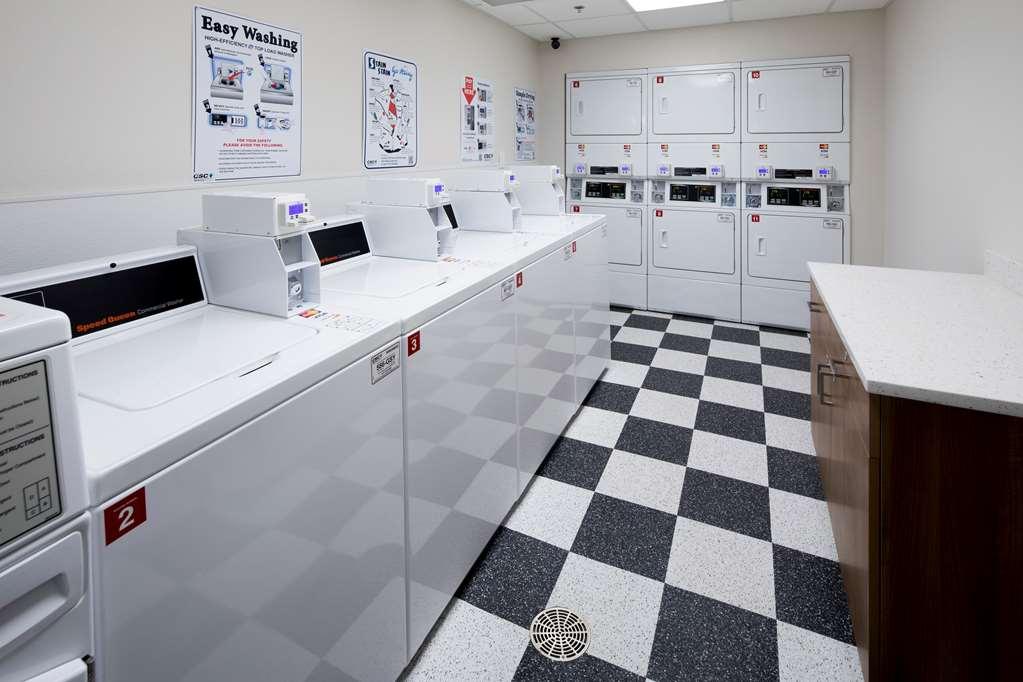 Uptown Suites Extended Stay Tampa Fl - Riverview Зручності фото